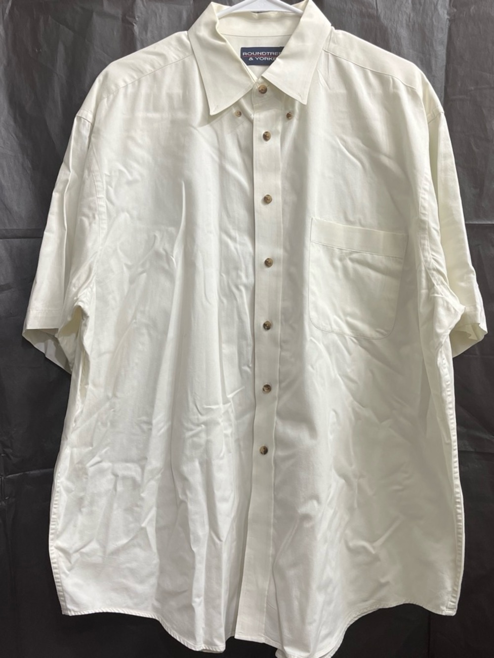 Roundtree & Yorke Cream Short-Sleeve Button-Down Shirt